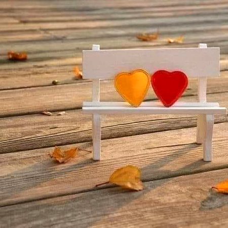 وہ جو کہتا تھا تیرے بن جی نہیں  سکتا
یعنی اس نے جی کر بھی تو دیکھا ہوگا