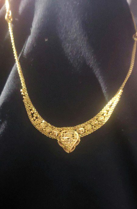 Gold banaya hai koi achi se larki k Talash hai 🤭