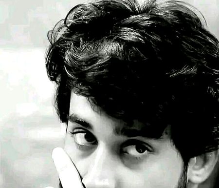 وہ شخص اپنی زد میں مجھے گنوا گیا
💖💔💓