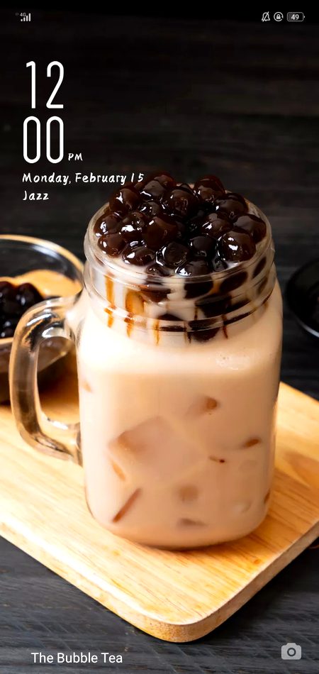 Koi mujhe ly la kar de mene to milk tea k bad green tea pe hy😞