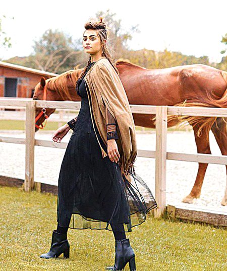 Turkish Celebs image