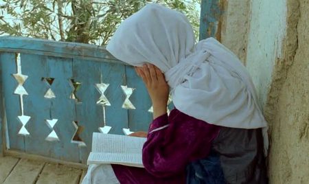 *تمہیں پتہ ہے کہ سب سے بڑا افسوس کیا ہے میرے لئے؟*
*میرے لئے سب سے بڑا افسوس یہ ہے کہ تم نے خود کو اس قابل بھی نہیں چھوڑا کہ میں تمہیں اچھے الفاظ میں یاد کر سکوں