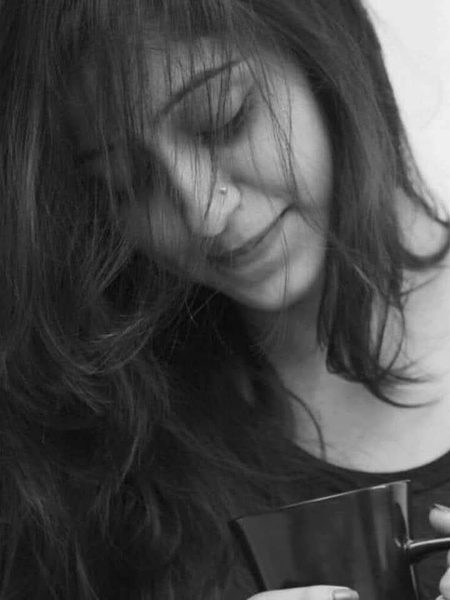 یوں ہی تو خودسری نہیں آتی مزاج میں..
ہوتا ہے اس میں چاہنے والوں کا ہاتھ بھی💔Unzii🥀