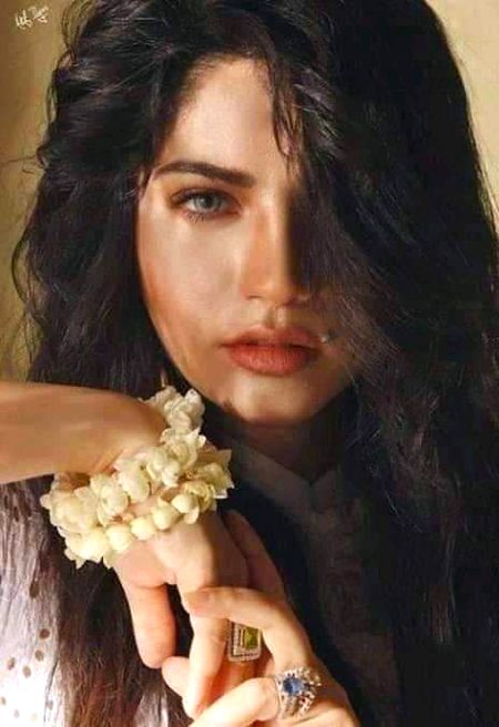 Beautiful People image