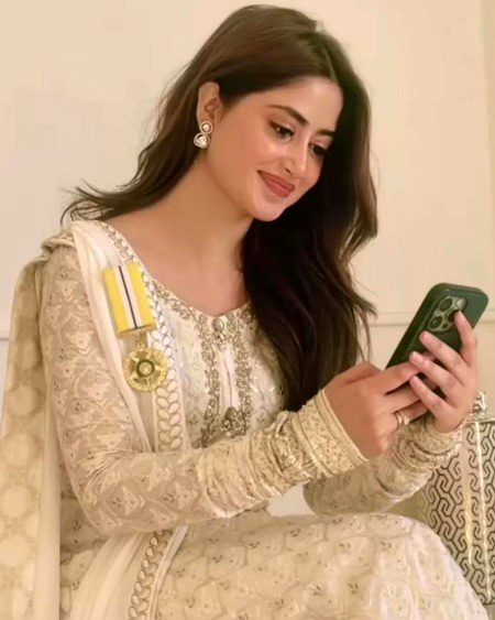 Pakistani Celebs image
