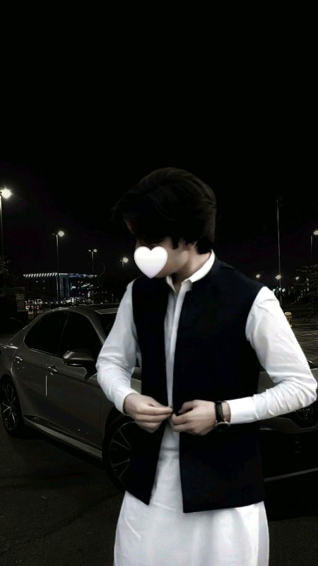 *میں کہہ تو دیتا ہوں یہاں میرے اپنے بہُت ہے ❤️🩹🙂*
*لیکن بعد میں نام بتانے میں اُلجھ سا جاتا ہوں ...💔🥲*