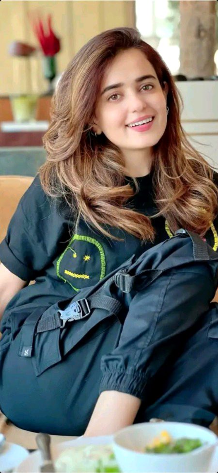 Pakistani Celebs image