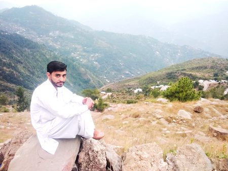 جب خون میں بادشاہت ہو ریاست کی ضرورت نہیں پڑتی❣️👑