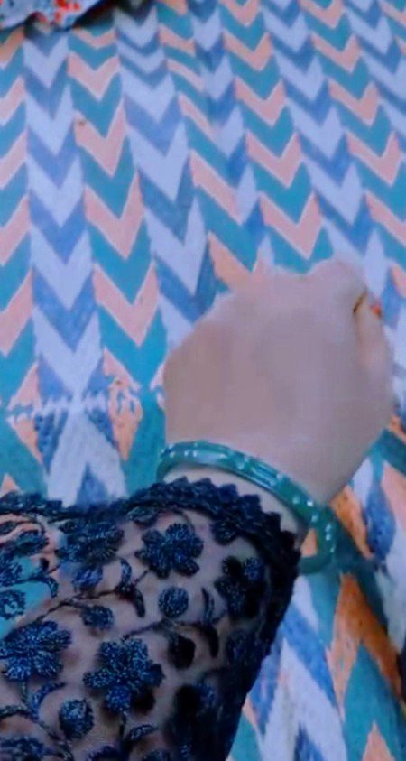 اچھا مجھے ایک بات بتائیں آپ سب
آپ کو میری پوسٹ کیسی لگتی ہیں 
اچھی یا بری