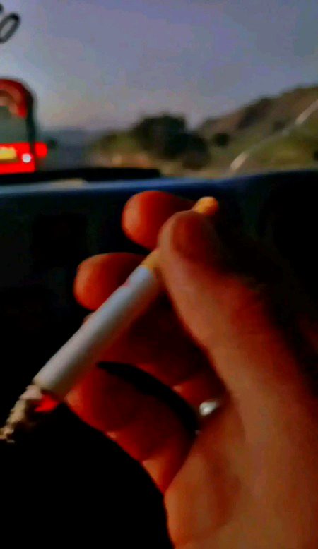 خوبصورت روحیں 
بدصورت تجربات سے تراشی جاتی ہے ...!!!🌺🌺🌺