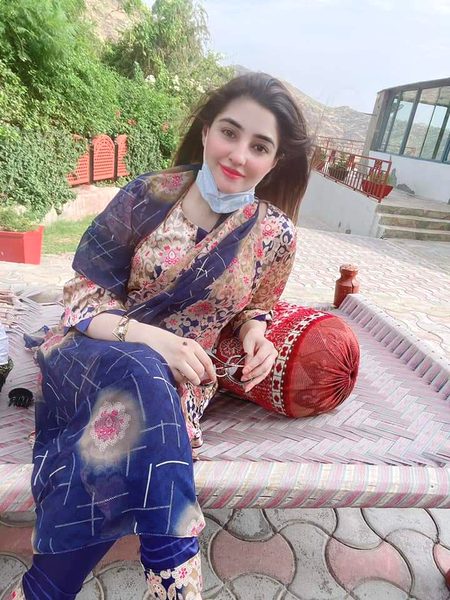 Beautiful People image