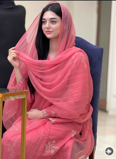 Pakistani Celebs image