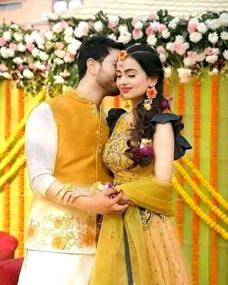 ❣کوئی چاند ستارا ہے❣
❣کوئی پھولوں سا پیارا ہے❣
❣کوئی خوشی کا اشارہ ہے❣
 ❣کوئی دل کا سہارا ہے❣
❣تم کو بس اتنا بتانا ہے❣❣ہمیں جو جان سے پیارا ہے❣
❣وہ نام تمہارا ہے❣💞
#😍😍