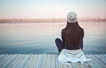 کون تھا جسے دکھ سناتے ؟؟
آسمان کی طرف سر کیا اور رو دیے ۔۔۔💔