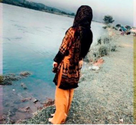 بتاؤ دل کی بازی میں بھلا کیا بات گہری تھی___؟💗
کہا، یُوں تو سبھی کچھ ٹھیک تھا پر مات گہری تھی🔥