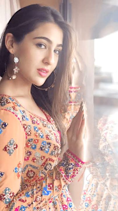 Sara ali khan