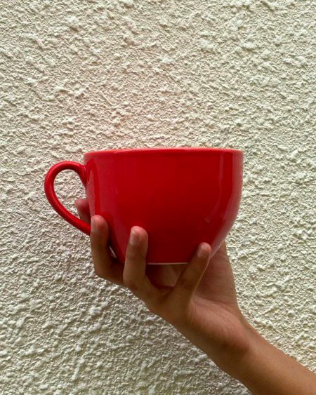 میرے شہر  میں نیا کنواں کھودا جا رہا ہے
دعا کرو چائے کا نکل آئے آمین !!