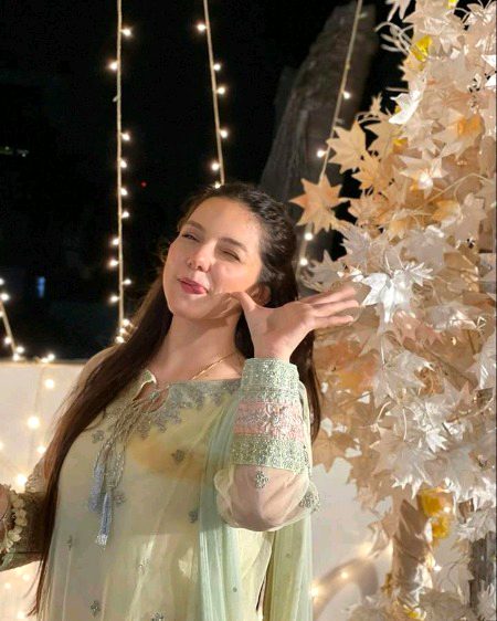 Beautiful People image