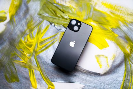 Aj mujhe i phone mela tha rasty min os ka kya kron by comment me .