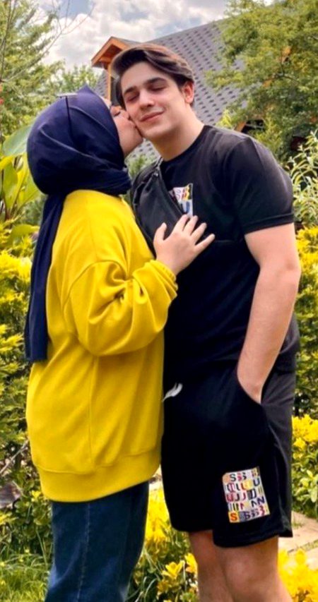 Beautiful People image