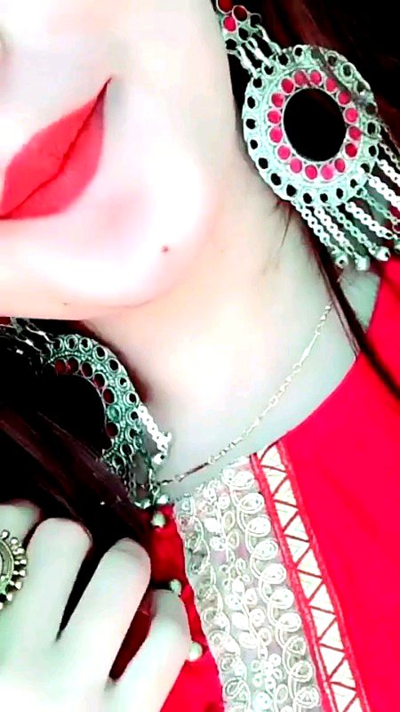 سنو میری بدتمیزیاں تو جگ ظاہر ہیں
پھر شرافت کے نشاں آپ کے کیوں نہیں ملتے🔥