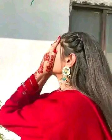 " اور پھر خُوبصورت ہونے سے کُچھ نہیں ہوتا
 ، بات تو ساری نصیبوں کی ہوتی ہے! ۔ " ♠️✨