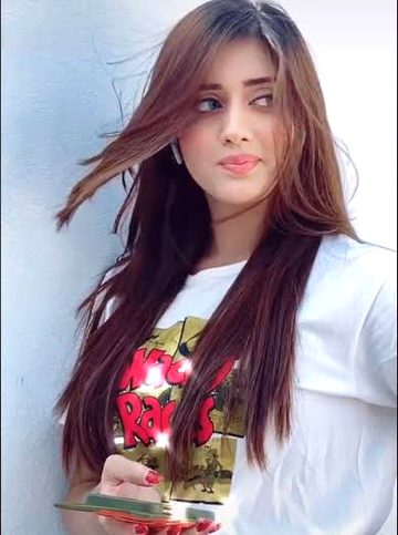 Jannat mirza.O1