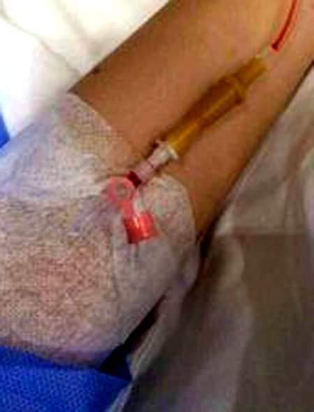 زندگی بھی تو پشیمان ہے یہاں لا کے مجھے
ڈھونڈتی ہے کوئی حیلہ میرے مر جانے کا