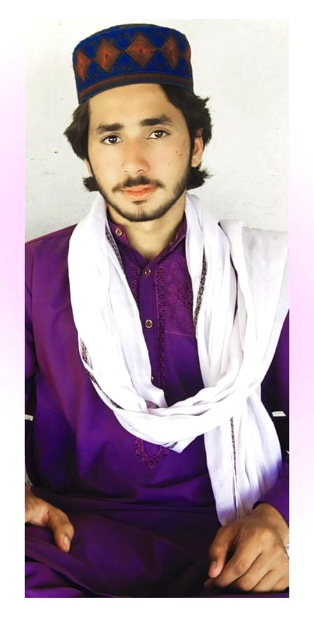 حُسن کردار سے نو رِ مجسم ہو جا
کہ اِ بلیس بھی تجھے دیکھے تو مسلمان ہو جا ئے۔
bybybybybybybyby