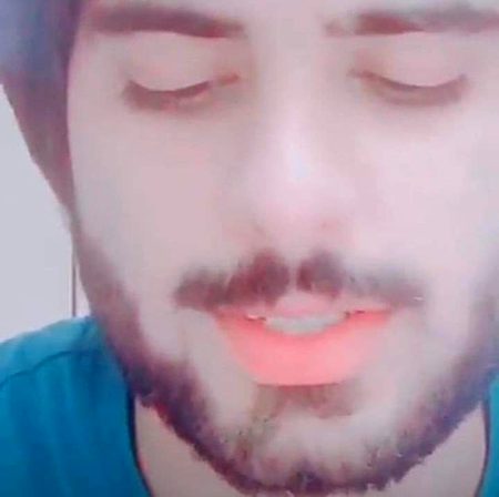 یہ ہنر بڑی دیر کے بعد آیا ہے
رنج کے ساتھ جو رنجیدہ نہیں لگتا میں