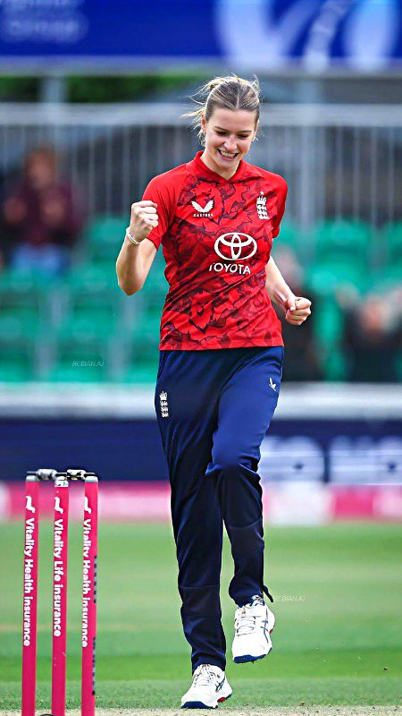 Beautiful People image