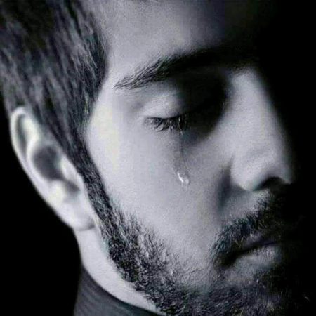 #اُسے تو صرف بچھڑنے کا دُکھ ھے اور مجھے..
یہ غم بھی ھے وہ مجھے یاد کر کے روئے گا۔💔Unzii🥀