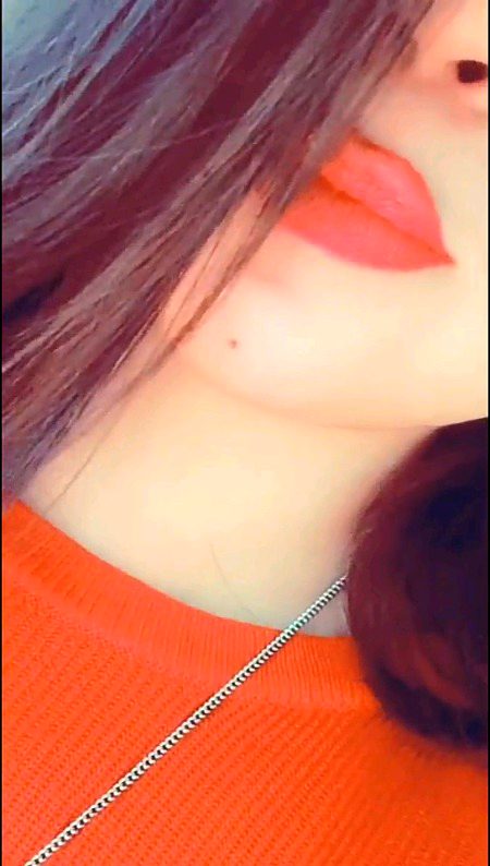 دوست بن کر بھی نہ ساتھ نیبانے والا
وہی انداز ہے ظالم کا زمانے والا
🎭🔥💯