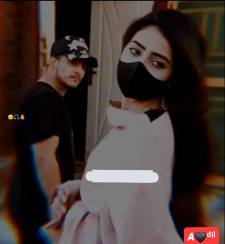 ہوس اور حیوانیت سے نکل کر دیکھو 
اگر عورت سے اچھا دوست مل جائے تو پھر کہنا.،، 🤍🥀✨💯