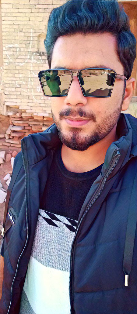 لوگوں سے کیا شکایت_🔥
مرشد_💔
ہم تو خود کو زہر لگتے ہے۔۔۔۔💔