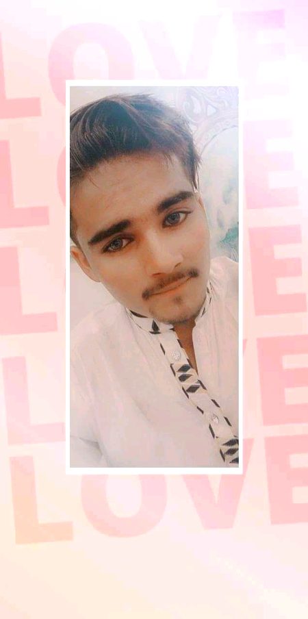 ،😔😔نشہ تھا اس کی جھوٹی باتوں میں 
مرشد
🥺🥺وہ وقت گزارتے گۓ اور ہم عادی ہوتے گۓ