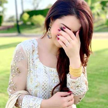 Beautiful People image