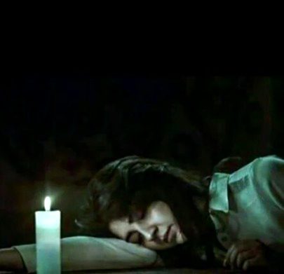 جس نے کیے ہیں پھول نچھاور کبھی کبھی٠٠٠
آئے ہیں اس کی سمت سے پتھر کبھی کبھی٠٠٠
ہم جس کے ہو گئے وہ ہمارا نہ ہو سکا٠٠٠
یوں بھی ہوا حساب برابر کبھی کبھی٠٠٠