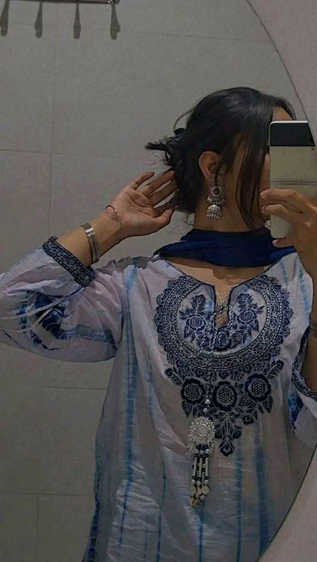 🌸🦋🔥. "جہاں ختم ہوتے ہیں سب کے راستے، وہیں سے میرا آغاز ہوتا ہے۔"