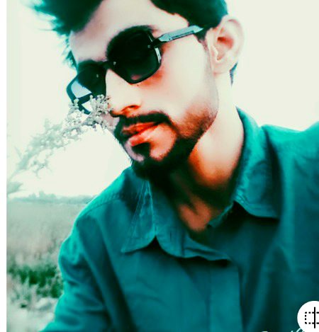 وہ جو غم سن کر بھی ہنستے اور ہنساتے تھے❤
    *اے وقت*
ان یاروں کو ڈھونڈ لا آج دل اداس ہے بہت 😞Tanha Aliyan Malik,,