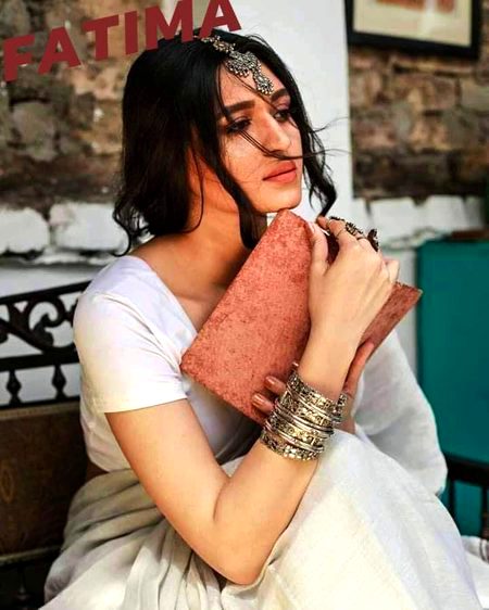 جن کی سن لو وہی فرشتہ ہے نجانے انسان کہاں رہتے ہیں