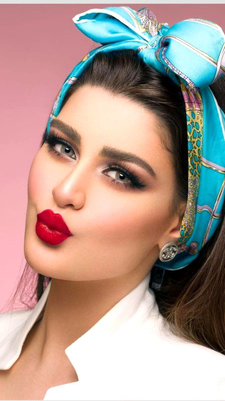 Beautiful People image