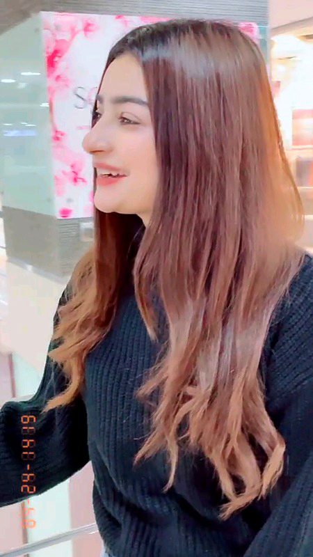 ہونٹوں پے ہنسی، دل میں غم ہے ہاتھ کھڑا کرو، کون کون مجھ سے تنگ ہے👑🔥