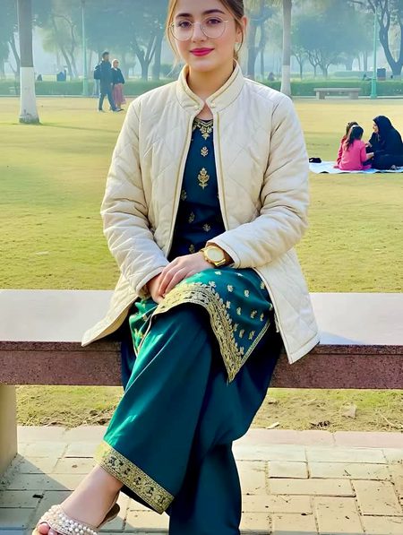 Kesi lg rhi hn🙈🙈🙈