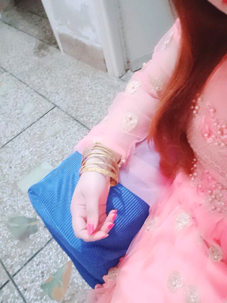 ہوگا مشہور حسن شہزادیوں کا زمانے میں مگر پنگ سوٹ پہن کر ہم بہی کمال... 
🔥👌🙈لگتے ہیں