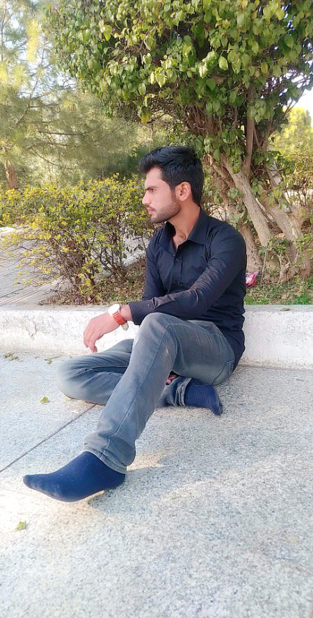 کوئی حساب نہیں چاہئیے...
اپنی وفائیں اٹھائیں. اور دفعہ ہو جائیں... 😡