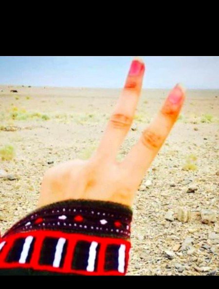 Kia hal. Hy dosto