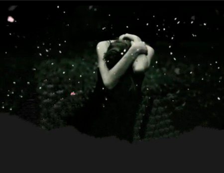 معافی چاہتی ہوں، الفاظ نہیں مل رہے ۔۔۔💔
آج درد لکھ دیا ہے محسوس کیجئے ۔۔ 💔