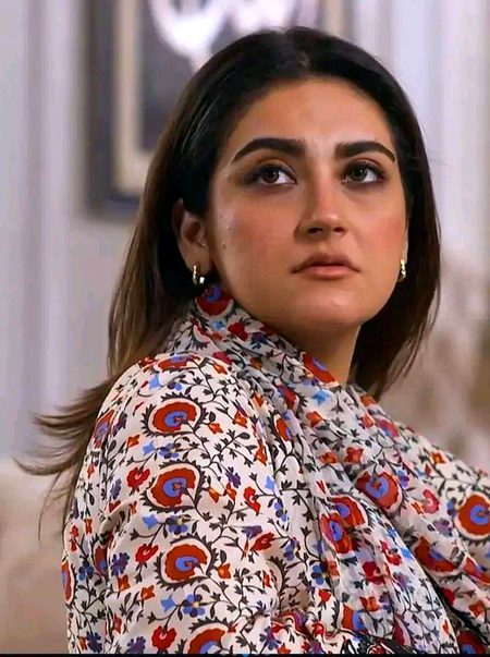 خدوخال کی دھجیاں اڑا دیتا ہے.
" ہاے"یہ ہجر مذاق تھوڑی ہے💔Unzí🥀