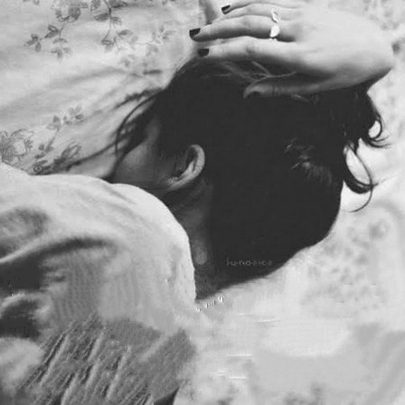 کہتے ہیں جیتے ہیں امید پہ لوگ ۔۔۔💔
ہم کو جینے کی بھی امید نہیں ۔۔۔
🥀